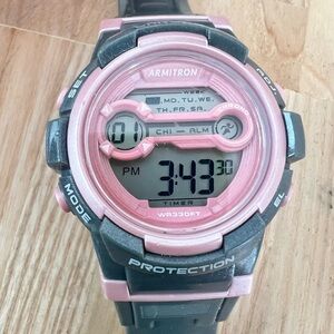 Armitron pro sport ladies pink and gray digital sport watch NEW BATTERY
